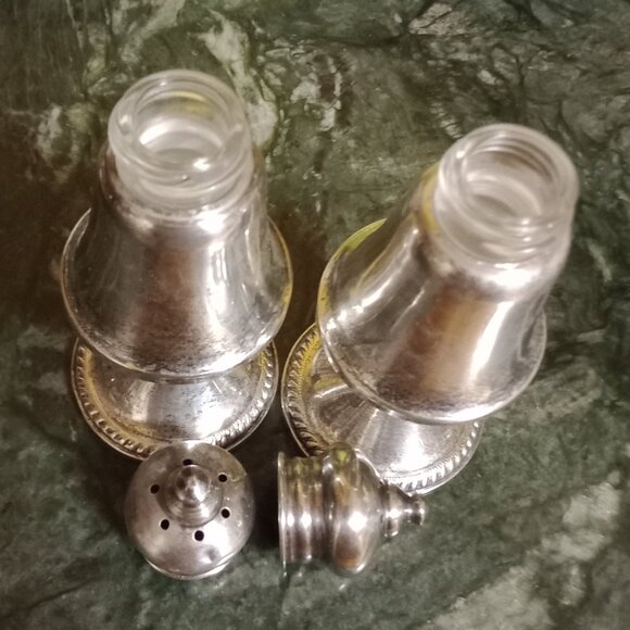 Sterling Silver Salt & Pepper Shakers - Picture 4 of 8